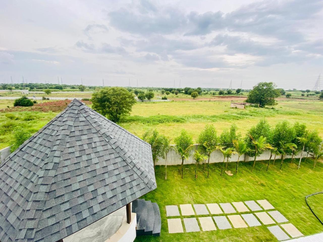 V R Farms Exotic Villa Venkatāpur Exteriör bild