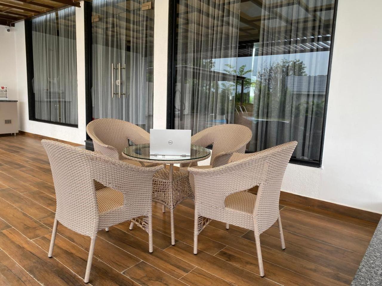 V R Farms Exotic Villa Venkatāpur Exteriör bild