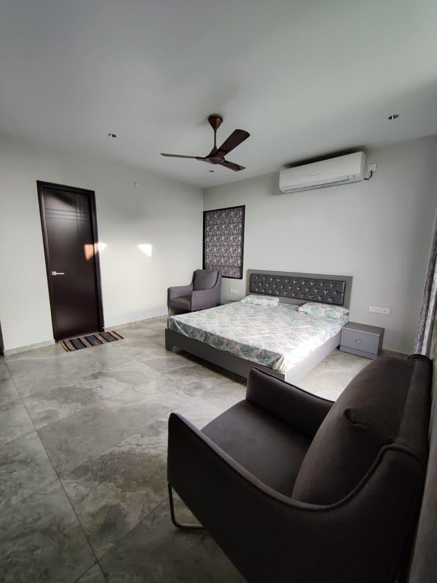 V R Farms Exotic Villa Venkatāpur Exteriör bild