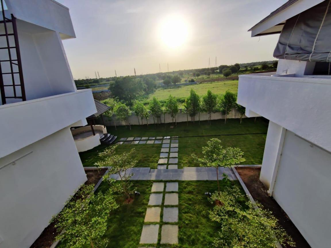 V R Farms Exotic Villa Venkatāpur Exteriör bild