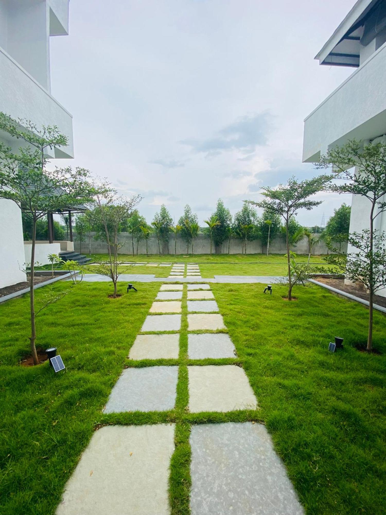 V R Farms Exotic Villa Venkatāpur Exteriör bild